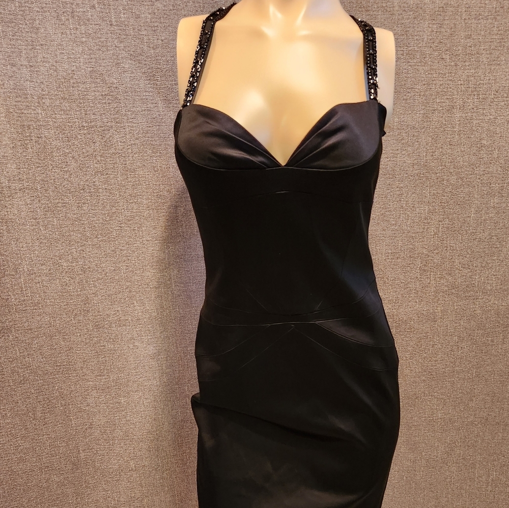 Laundry black body con dress